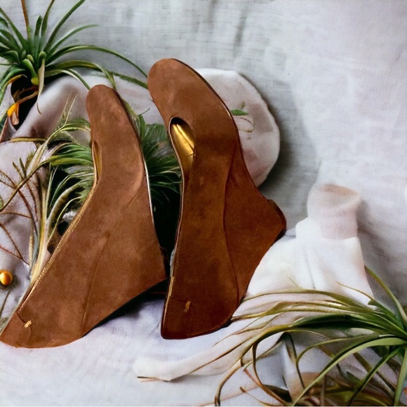 Nine‎ West Suede Wedge - Picture 6 of 8